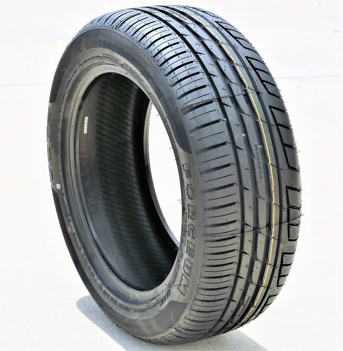205/55ZR16 94W XL High Performance Tire A537626