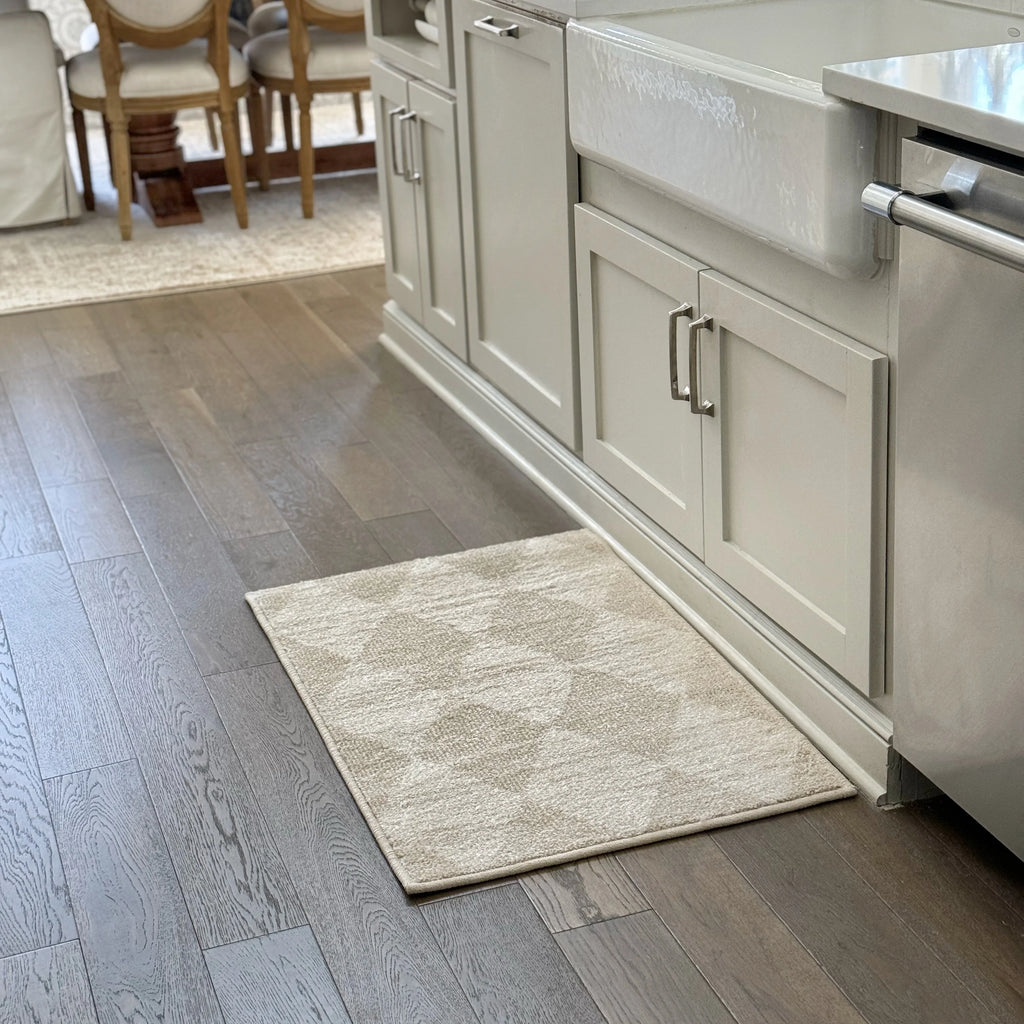 Beige Geometric Area Rug N589351
