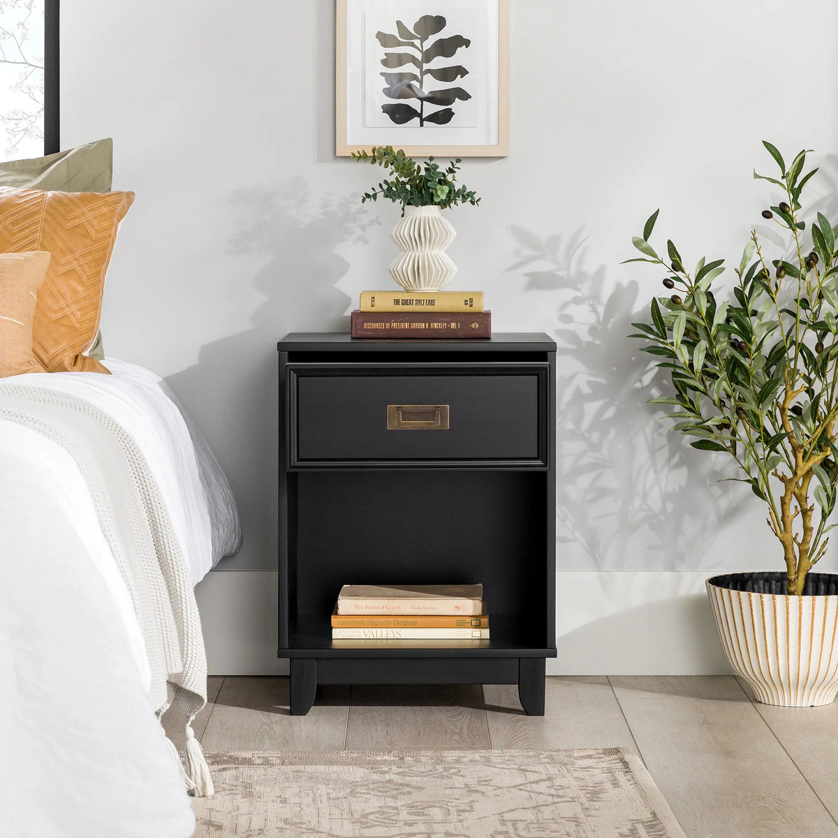18" Solid Wood 1-Drawer Nightstand K1767