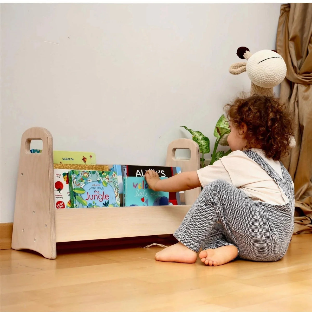 Wooden Bookshelf Z3579