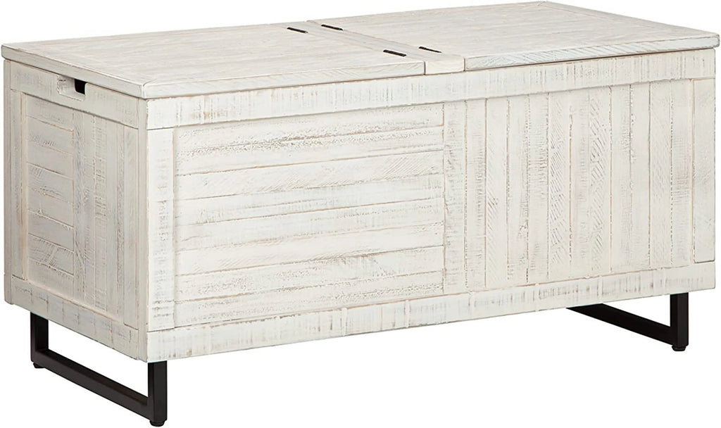 Storage Trunk or Coffee Table Q495