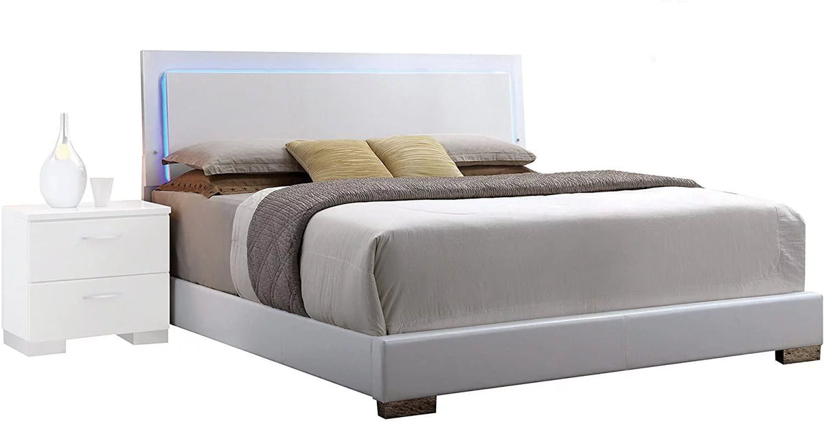 White Eastern King 5pcs Bedroom Set G237537