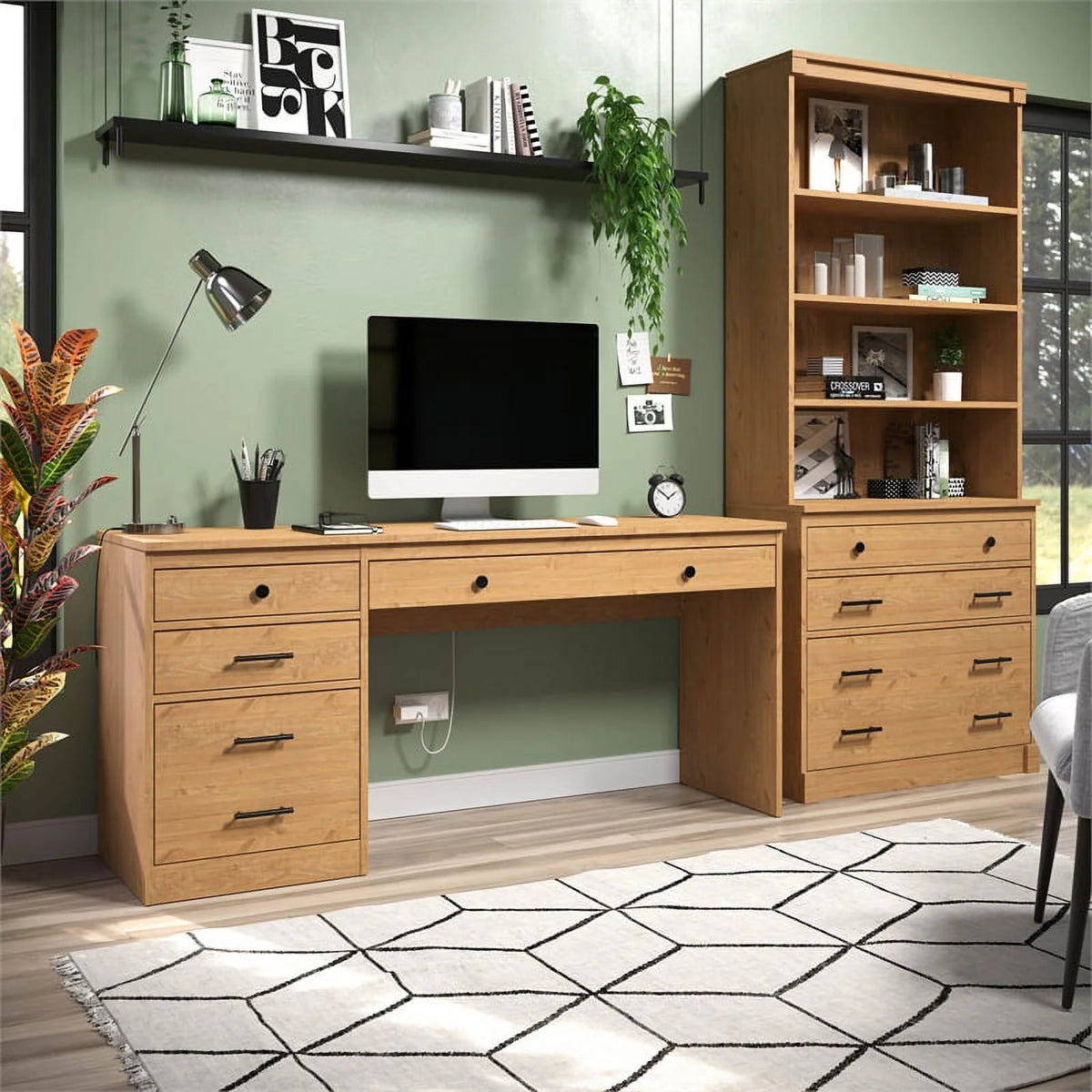 Wood Desk with File Cabinet Z667