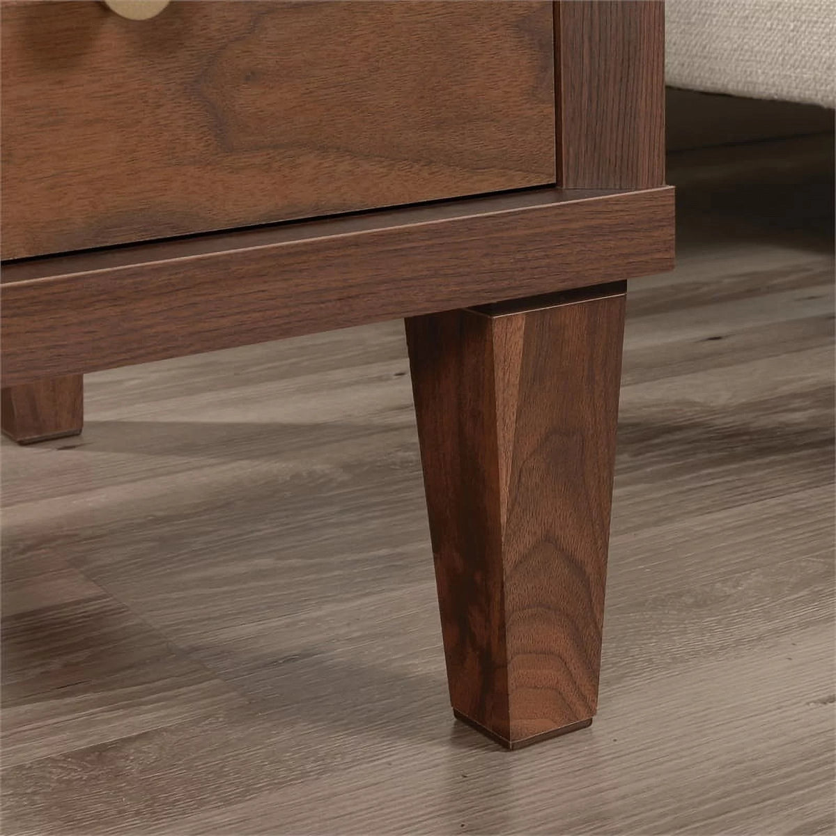 Engineered Wood Recliner Table in Grand Walnut S632