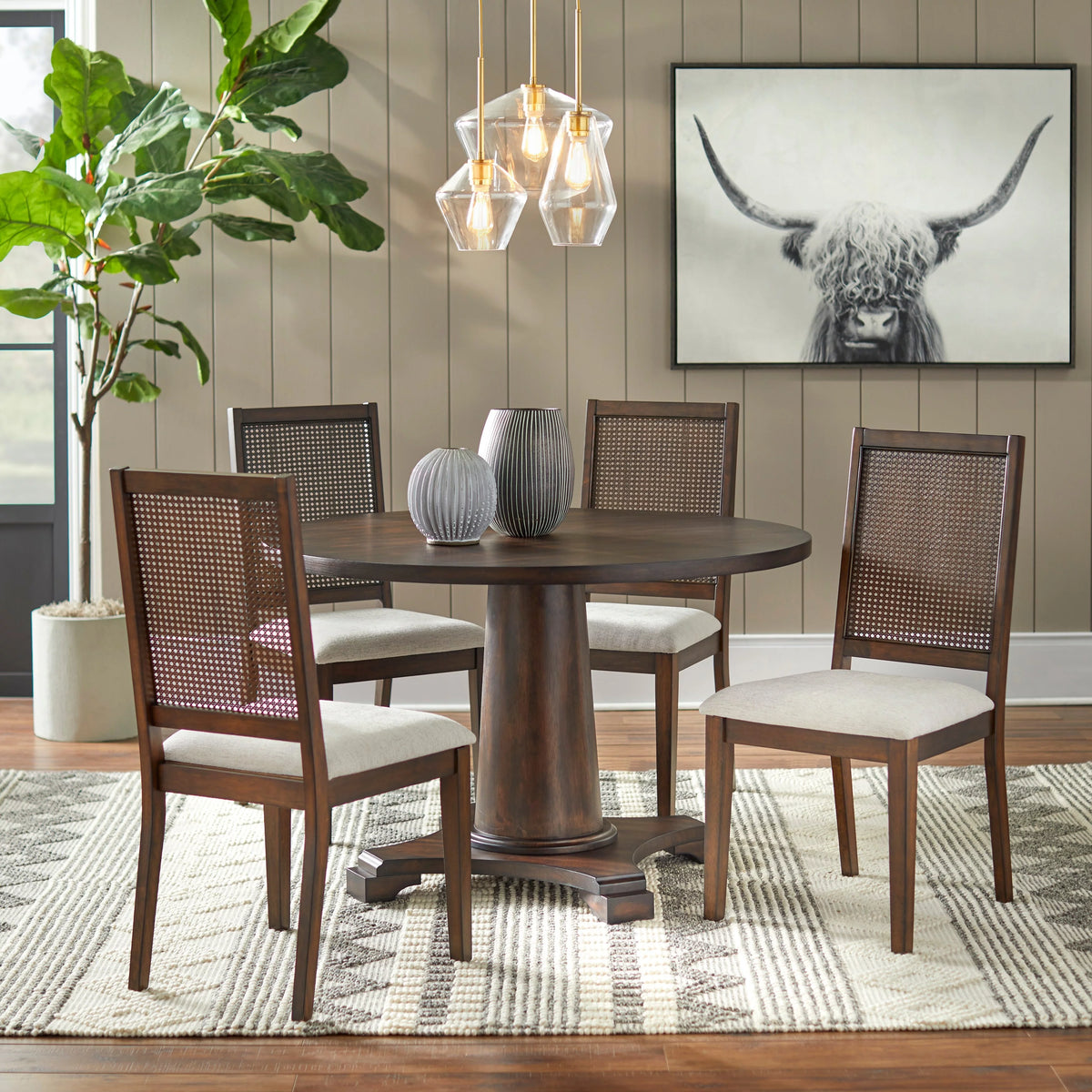 White Pedestal Table R80503