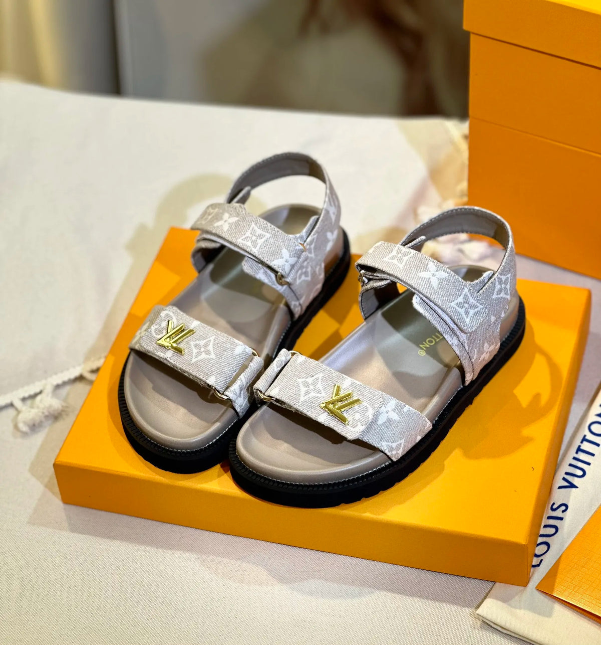 Women Shoes H4923