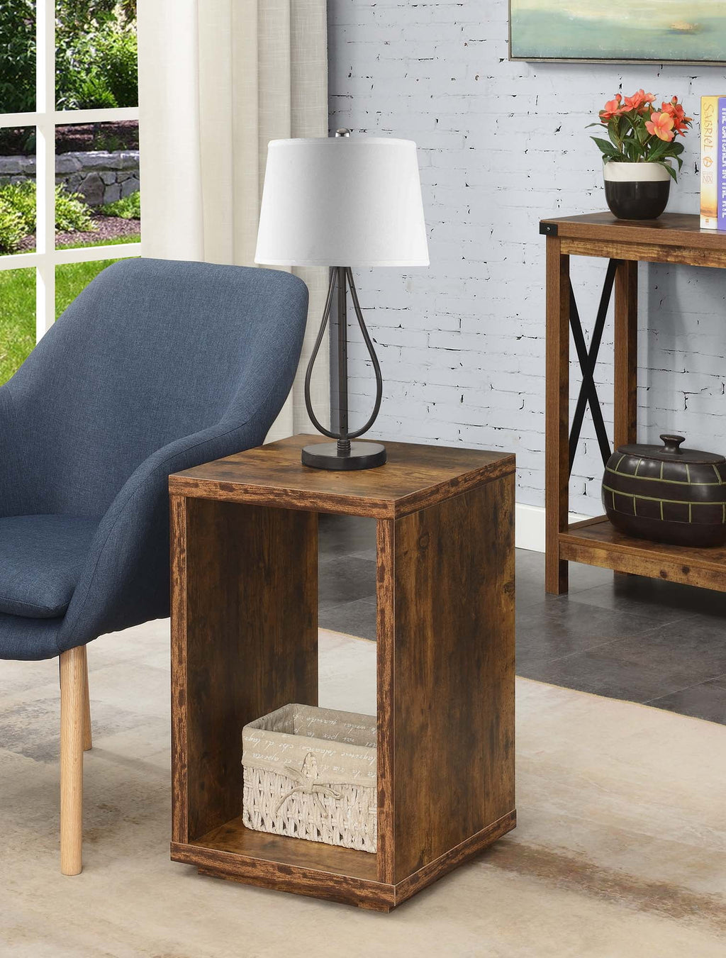 End Table with Shelf U76655