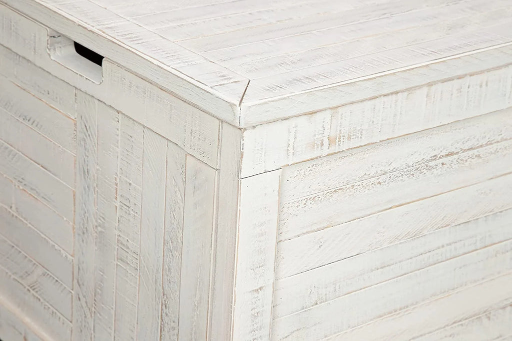 Storage Trunk or Coffee Table Q495