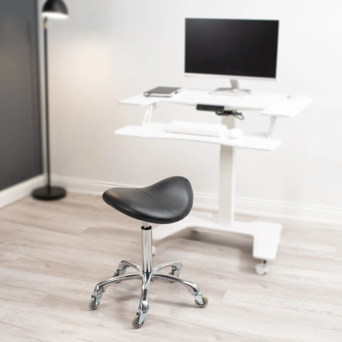 Ergonomic Height Adjustable Saddle Stool C69431