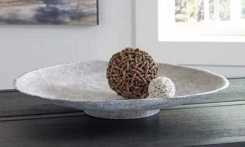Antique White Bowl L78301